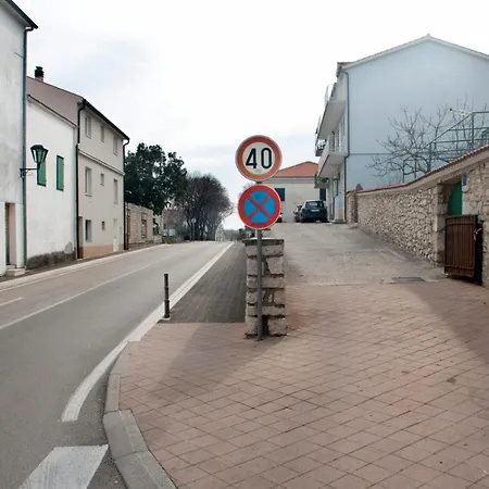 Apartman And Zoran *